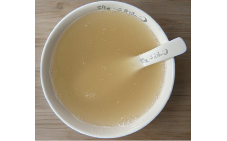 葛粉沖調(diào)新手必看！告別“白色尷尬”，一碗晶瑩剔透的有機(jī)野生葛根粉是這樣沖出來(lái)的！